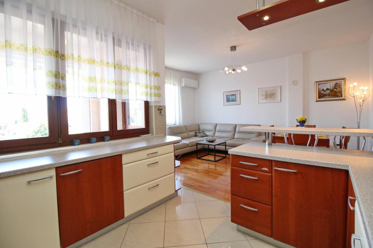 Polo Apartments Ρόβινι Εξωτερικό φωτογραφία